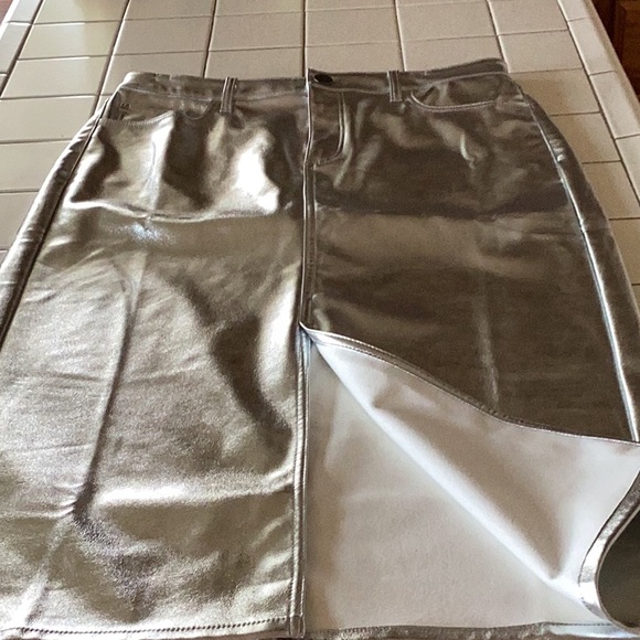 .New Years Eve Metallic Silver Faux Leather Midi Skirt - Picture 5 of 7